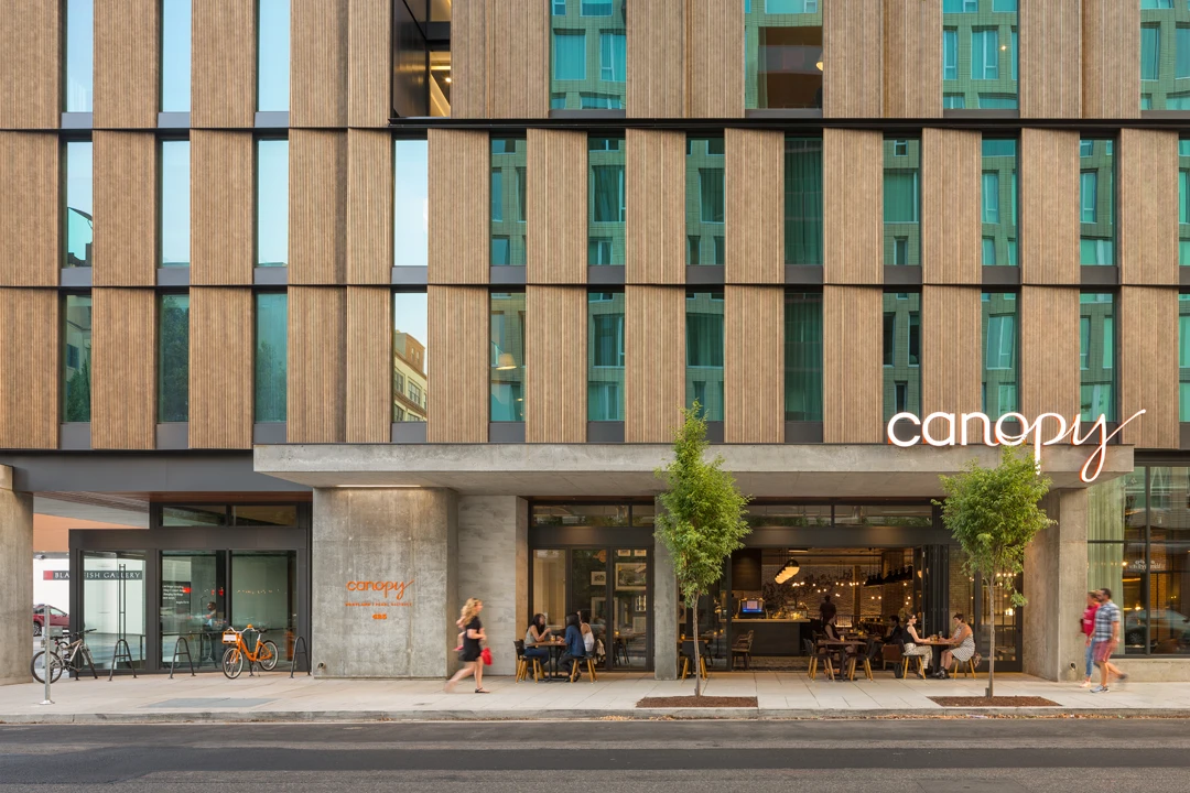 CanopyByHilton_ExteriorWalls_CorrugatedPanels_Bronze1