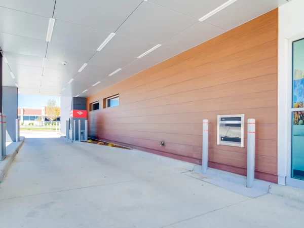 ConsumerBank_ExteriorWalls_Woodgrain5