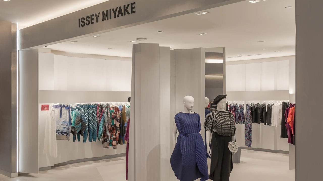 IsseyMiyake_InteriorMillwork_CustomWhite4