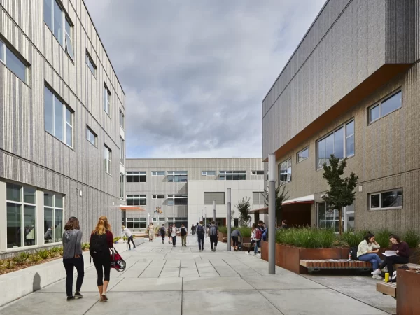 Mount Si High School