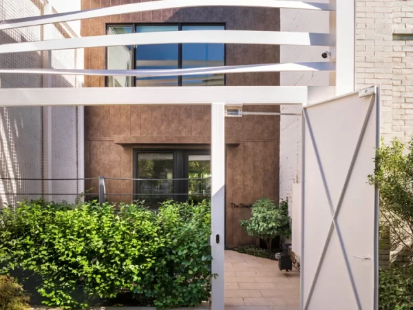 Private Rowhouse
