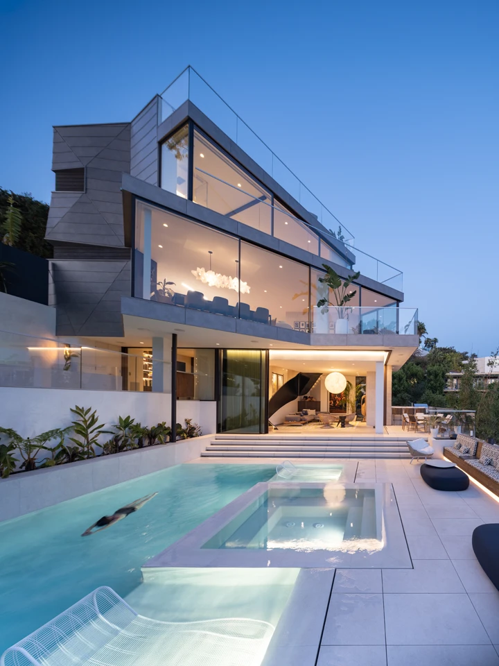 TurningPointResidence_ExteriorWalls_Silver5