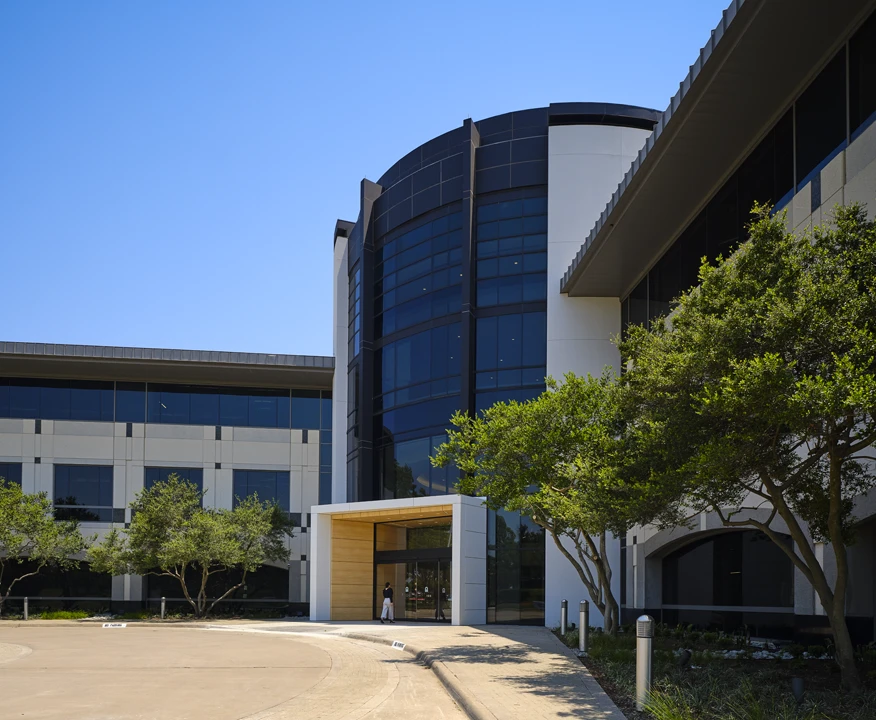 5301Legacy_TransitionalMetalPortal_Woodgrain2