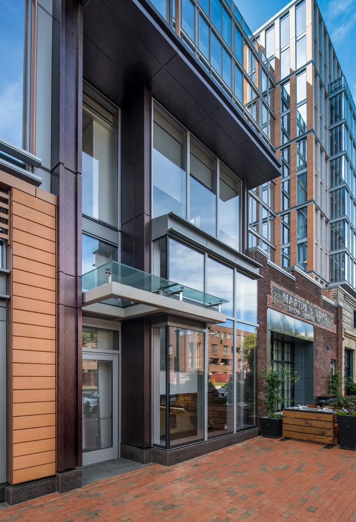 655NYAve_Exterior MetalSlabEdge_Rust1